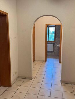 Gepflegte, hochwertig ausgestattete 3,5 Zimmer - Maisionettewohnung in der Gartenstadt Gröbenzell - Gröbenzell