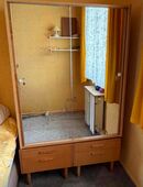 Kleiderschrank mit Spiegelschiebetüren in 28329