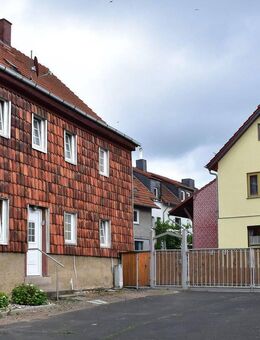Fachwerkhaus mit Potential und 1800qm Gartengrundstück - Eisenach