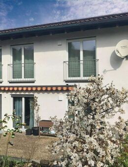 Traumhafte Dachgeschosswohnung mit Wohlfühlcharakter - modern, nachhaltig und mit Blick ins Grüne! - Hutthurm