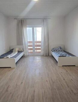 Mehrfamilienhaus/WG/Pension im Herzen von Dingolfing, Monteurunterkunft - Dingolfing