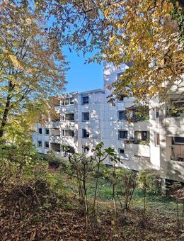 Mit Blick ins Grüne: Vermietete Etagenwohnung in Coburg - Coburg