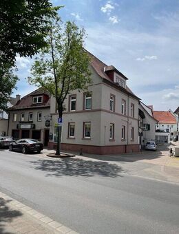 Das Traditionshaus "Odenwäldchen" mit Gastronomie, Büroräumen und Wohnungen steht zum Verkauf an - Groß Umstadt