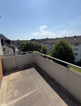 schöne 3,5 Zimmer Wohnung mit Balkon - Essen