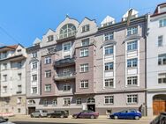 Bezugsfreie 3-Zimmer-Wohnung in gepflegtem Altbau in Schwabing im 4. OG mit Lift - München
