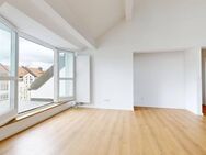 Stilvolle Dachgeschosswohnung mit Blick über Ottobrunn - Ottobrunn