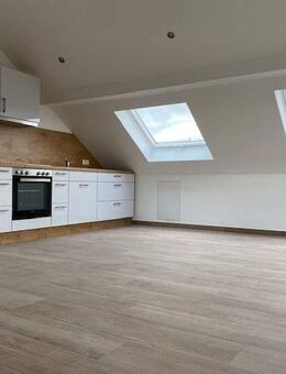 Tolles, Neu Saniertes Single DG Apartment in Berg mit EBK - Donauwörth