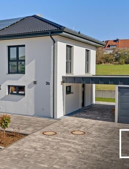 Bezugsfertiger Neubau! Hochwertiges KfW 40+ Haus in ruhiger Lage mit Garage, Südterrasse und Garten - Himmelkron