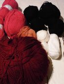 Rester Wolle in diversen Farben in 01069