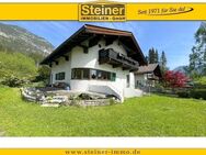 Best-Lage: 2-Familien-Landhaus auf Villen-Grundstück ca. 890 m², WEG geteilt, Garage, Stellplätze - Garmisch-Partenkirchen
