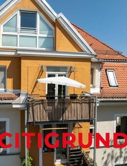 Schwabing - Helles Dachgeschossflair mit Südbalkon in nostalgischem Altbauensemble - München