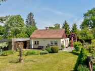 Idyllisches Wochenendhaus auf großem, sonnigem Baugrundstück in Neuenhagen - Neuenhagen (Berlin)