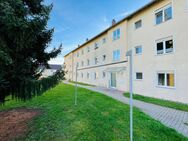 Kapitalanlage, gut vermietet, 4,5% Rendite, provisionsfrei, renoviert, im EG mit Balkon - Sindelfingen