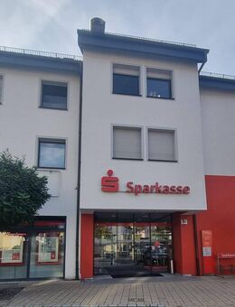 Schöne helle 4 Zimmer Wohnung mit Balkon im Sparkassengebäude Stühlingen - Stühlingen