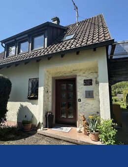 Charmantes Einfamilienhaus mit großem Garten-ideal für Handwerker - Backnang