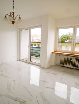 Frisch modernisierte Eigentumswohnung zentral in Bad Pyrmont - Bad Pyrmont