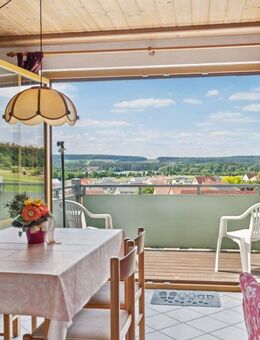 Dachgeschosswohnung mit Seeblick - Absberg