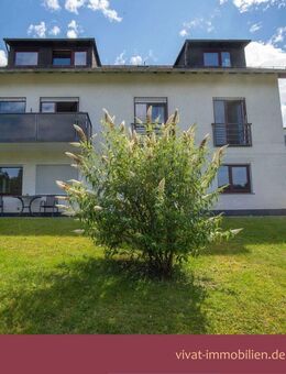 Ruhige Oase mit Weitblick - gepflegtes Mehrfamilienhaus mit 3 Wohneinheiten; Doppelgarage - Weilrod