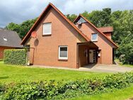 *** Großzügiges Zweifamilienhaus mit Garten, Terrasse und Garage in Top-Lage von Großenkneten *** - Großenkneten
