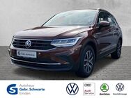VW Tiguan, 1.5 TSI Life, Jahr 2020 - Emden