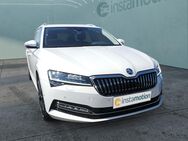 Skoda Superb, 2.0 TDI Combi Style, Jahr 2023 - München