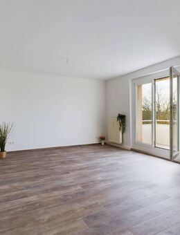 helle 4,5-Zimmer-Wohnung mit 2 Balkonen TOP saniert - Weißenfels