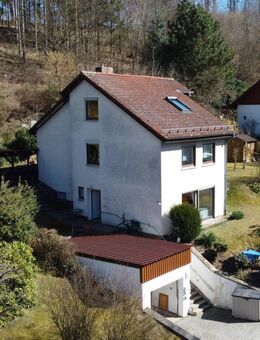 Einziehen - Wohlfühlen! Modernisiertes Wohnhaus mit funktionaler Raumaufteilung auf mehreren Ebenen - Heinersreuth