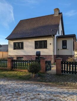Einfamilienhaus mit Einliegerwohnung und viel Nebengelass in 17213 Malchow - Malchow
