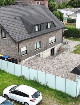 provisionsfrei * Modernisiertes Einfamilienhaus mit 3 Wohneinheiten - ideal als Mehrgenerationenhaus - Moers