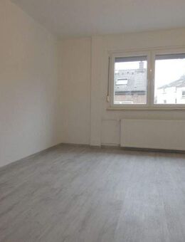 *** Sanierte Single-Wohnung mit Duschbad! *** - Essen