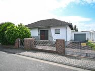 DIETZ: Gepflegter Bungalow mit herrlichem Garten und Garage in beliebter Wohnlage! - Babenhausen (Hessen)