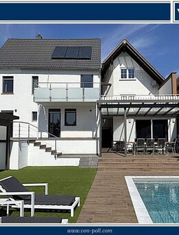 Anwesen mit zwei Häusern und toller Außenanlage mit Outdoorküche und Pool - Ilbesheim (Landau)