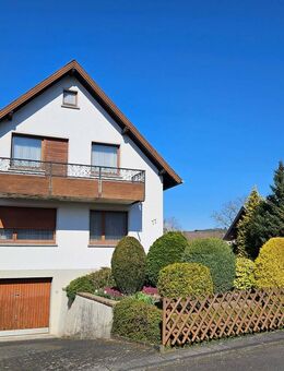 Einfamilienhaus mit Potential für Wohnträume auf großem Grundstück in ruhiger Aussichtslage von Unkel - Unkel