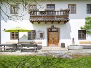 Liebhaberobjekt: Seltenes Gutshof-Mehrparteienhaus mit 8 WE + Eigentümerwohnung - Preis auf Anfrage! - Amerang