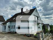 1-2-FH mit großem Grundstück in Lonnerstadt...Mit geräumigen Nebengebäude für den Heimwerker - Lonnerstadt