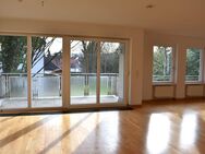 Exklusive, lichtdurchflutete Wohnung mit EBK und TG-Plätzen - Fürth