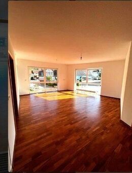 Wohnen mit Stil und Komfort: 3-Zimmer-Traumwohnung mit Balkon und Garage - Fichtenberg