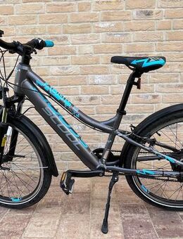 Kinder E-Bike 24 Zoll, Marke Scool, sehr guter Zustand, Rahmengröße 32, Farbe Dunkelgrau Matt - Leipzig