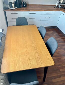 Esstisch mit passenden Stühlen - Durmersheim