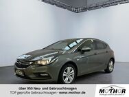 Opel Astra, 1.4 K Limousine Dynamic T, Jahr 2016 - Brandenburg (Havel)