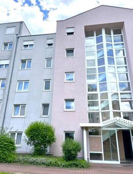 Gepflegte 2-Zimmer Whg. mit Loggia in Nürnberg - West / Wohnung mieten - Nürnberg