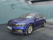 VW Passat Variant, 2.0 TSI R-line 17Z, Jahr 2022 - München