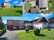 Gepflegtes Wohnhaus mit großer Halle und Baugrundstück in Battenberg - PROVISIONSFREI! - Battenberg (Eder)