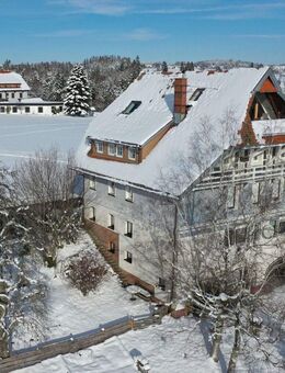 Detailverliebtes 4-Familienhaus mit Alpensicht in Tiefenhäusern - Höchenschwand