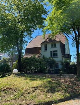 Freistehendende charaktervolle Altbauvilla mit Garage und Garten in der Parkstraße... - Lüdenscheid