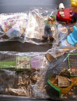 11 x Spielzeug Happy Meal McDonald's zus. 5,- überwiegend neu+ovp z. B. Transformers Robots in Disguise, Die Legende von Aang, Cats & Dogs - Flensburg
