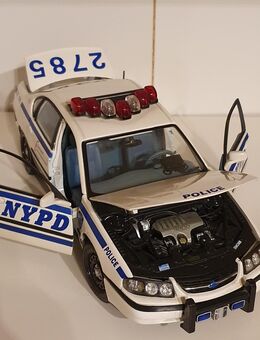 Chevrolet Impala. Police, 1:18 - Lemgo