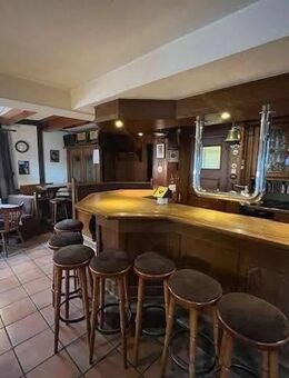 Historisches Fachwerkjuwel mit Gaststätte und drei Wohneinheiten - Dörentrup