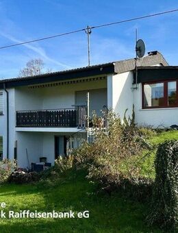 Viel Platz für Ihre Familie - Freistehendes Einfamilienhaus mit Einliegerwohnung in ruhiger Lage von Maring-Noviand - Maring-Noviand