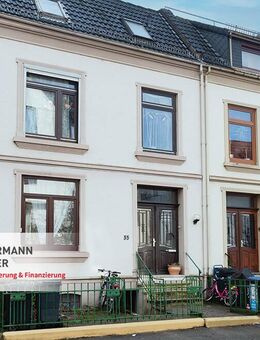 Charmantes Zweifamilienhaus mit Ausbaupotenzial - Bremen